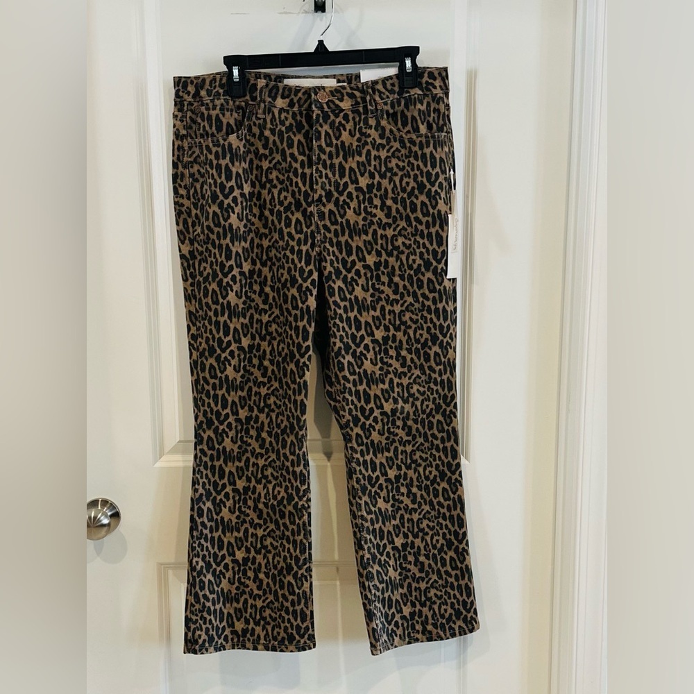Soft Surroundings Fly Front Kick Flare Jeans MSRP $110 - NWT
